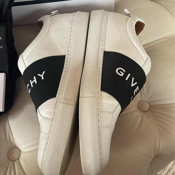 GIVENCHY URBAN STREET SNEAKER - Picture 11 of 12